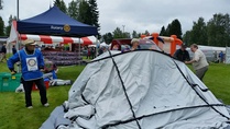 Juvan kesäkarkeloissa 9.7.2016, klubin osastolla esiteltiin mm. Shelter Boxia.