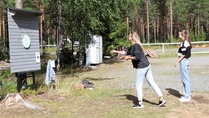 Tikanheitto kuuluu aina kesään.