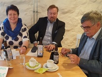 Viiden klubin leikkimielinen tietovisailu pidettiin
Partalan Kuninkaankartanossa 9.5.19. Juva sai hopeaa.