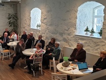 Viestintäpäällikkö Auli Posti kertoi esitelmässään 26.3.19 kriisiviestinnästä ja Twitteristä.