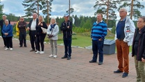 Ensin kuultiin oppaan kertomus Woikoski Feelingistä.