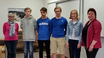 Yrityshuollon vierailun yhteydessä luovutettiin 9- luokkalaisille Matkalippu Tulevaisuuteen stipendit. Stipendin saivat Harri Hirvonen, Onni Jalonen, Emma Kiljunen, Tatu Martikainen ja kuvasta puuttuva Ville Munukka.  
