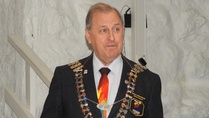 Piirikuvernööri Raimo Hallman vieraili klubissa 14.11.23