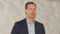 Kansanedustaja Oskari Valtola kertoi eduskunnan kuulumiset 8.4.24.