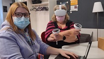 Rotarien osallistuivat rahoitukseen, kun nuorisotoimelle hankittiin virtuaalilaitteita.