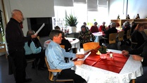 Järjestimme omaishoitajille perinteisen jouluruokailun Juvakodissa 21.11.23