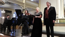 Konsertissa 10.2.19 esiintyivät Pentti Hietanen ja Johanna Rusanen-Kartano.
Säestyksestä vastasivat Liisa Makkonen ja Jukka Nykänen.